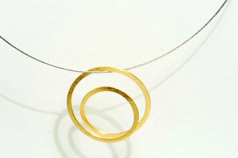 Kette Gold, Anhänger 2, 6cm Mit Halsreifen von SusanneKringsSchmuck