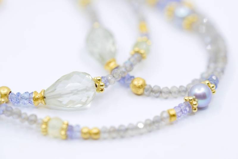 Labradorit Kette Mit Perlen Und Tansanit, Gold von SusanneKringsSchmuck