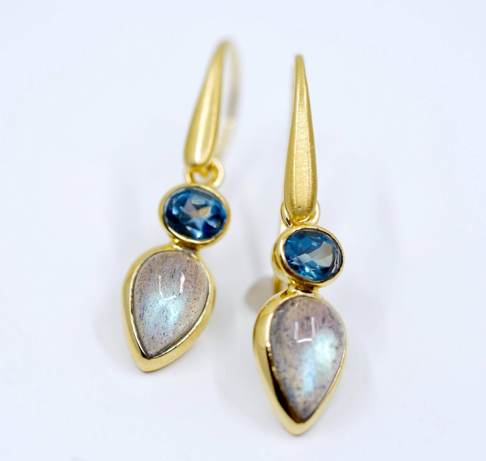 Labradorit Ohrringe Gold Mit Topas von SusanneKringsSchmuck
