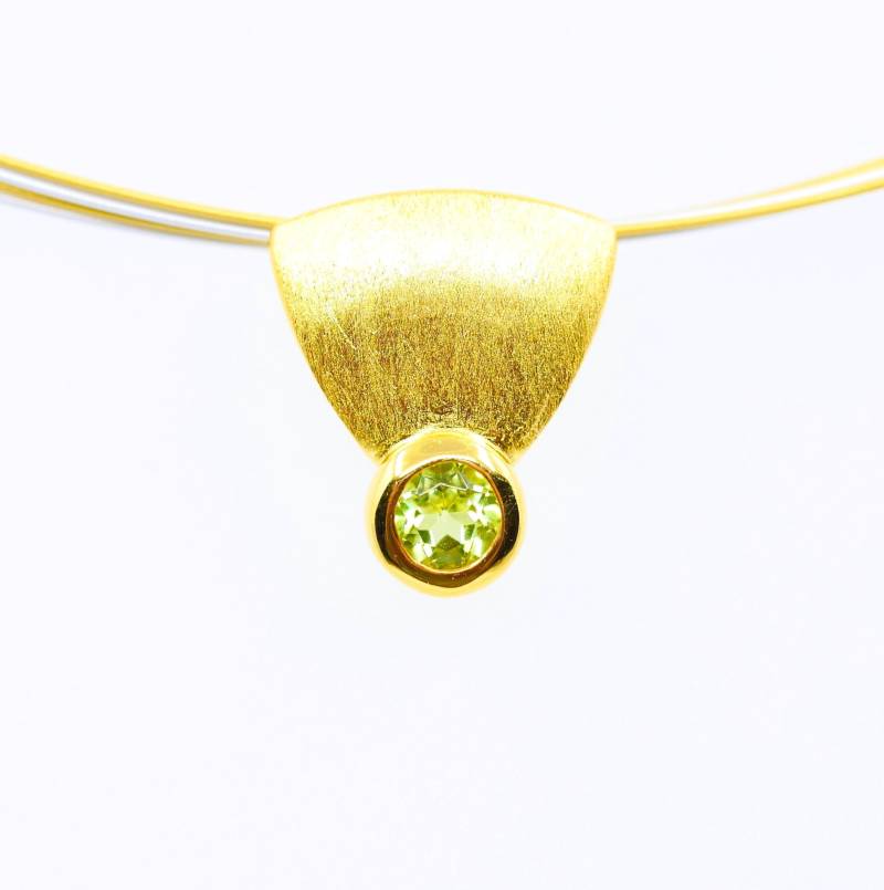 Peridot Anhänger Grün von SusanneKringsSchmuck