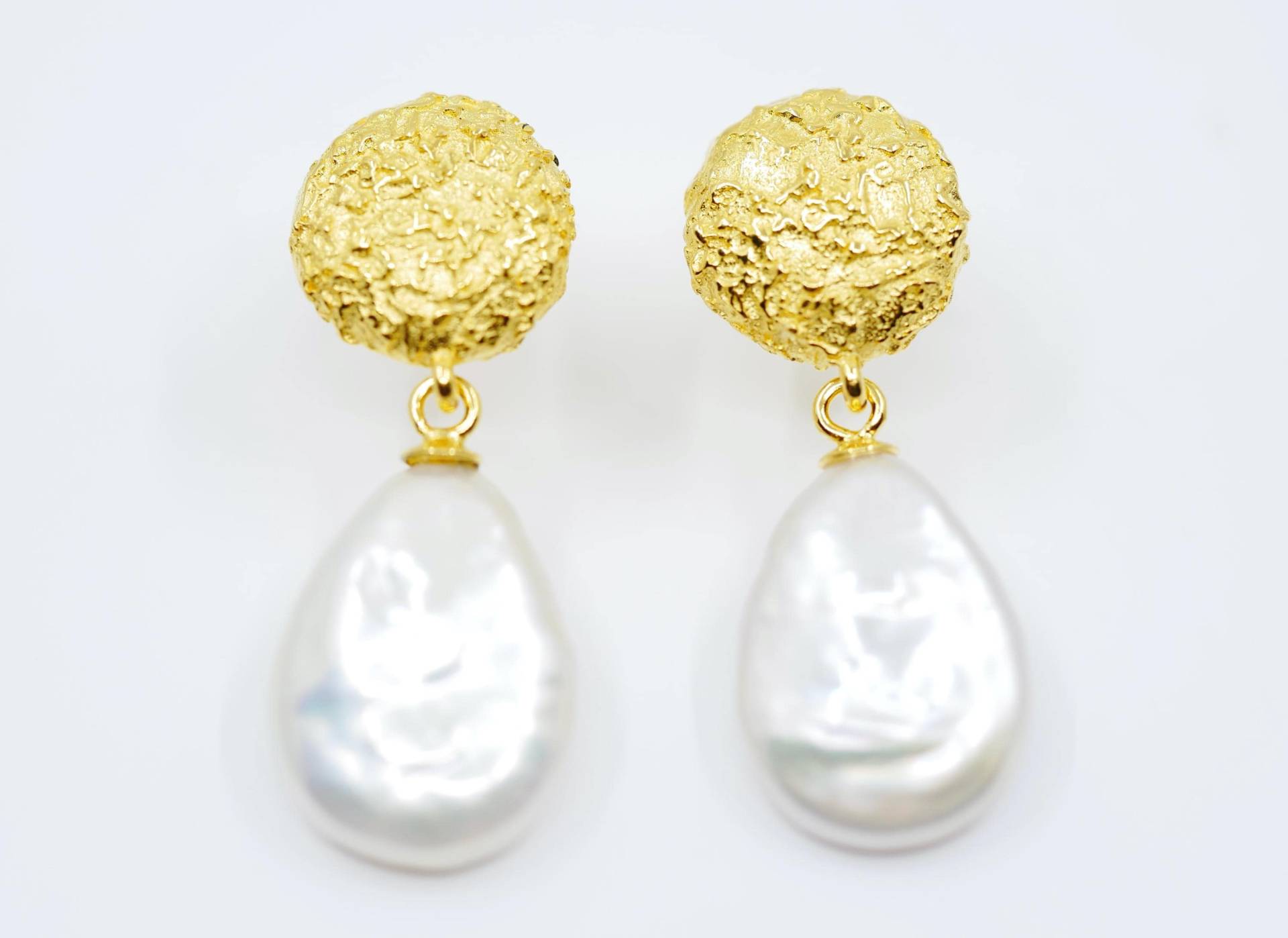 Perlen Ohrringe Tropfen von SusanneKringsSchmuck