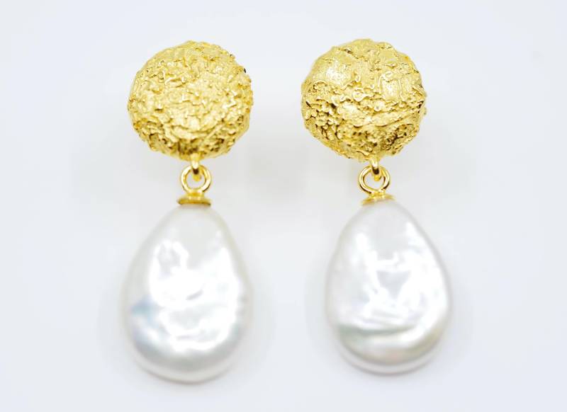 Perlen Ohrringe Tropfen von SusanneKringsSchmuck