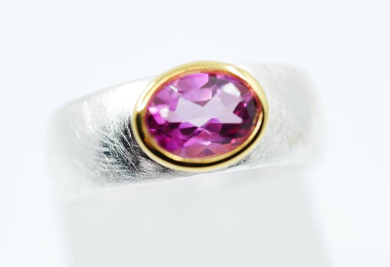 Pink Topas Ring Größenverstellbar von SusanneKringsSchmuck