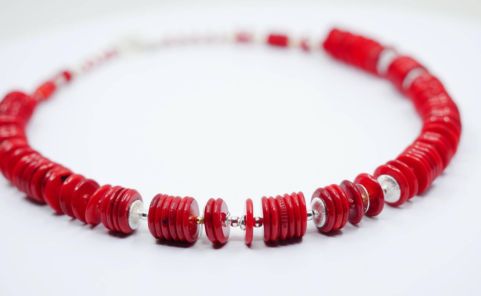 Rote Korallen Kette von SusanneKringsSchmuck