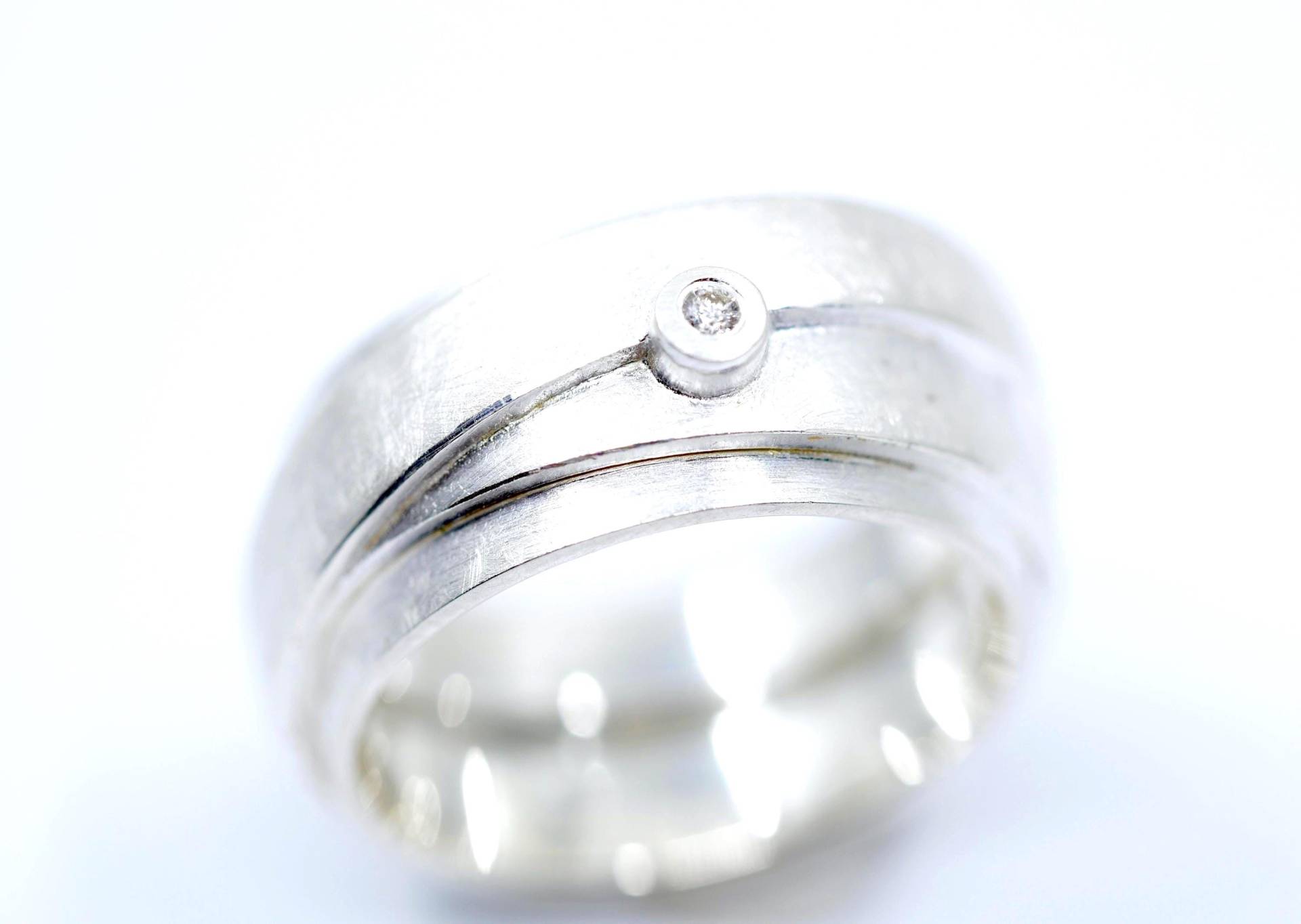 Silber Wickelring Mit Brillant von SusanneKringsSchmuck