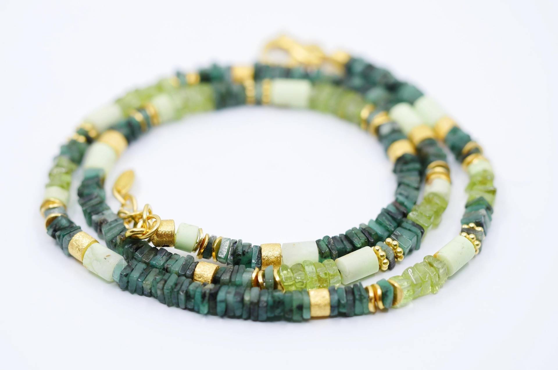 Smaragd Kette Mit Citronenchrysopras Und Peridot von SusanneKringsSchmuck