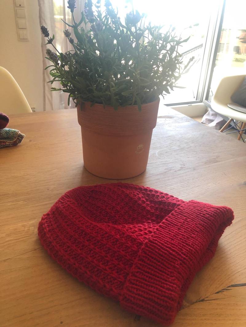 Gestrickte Mütze Aus Wolle von SusanneStricktZuViel