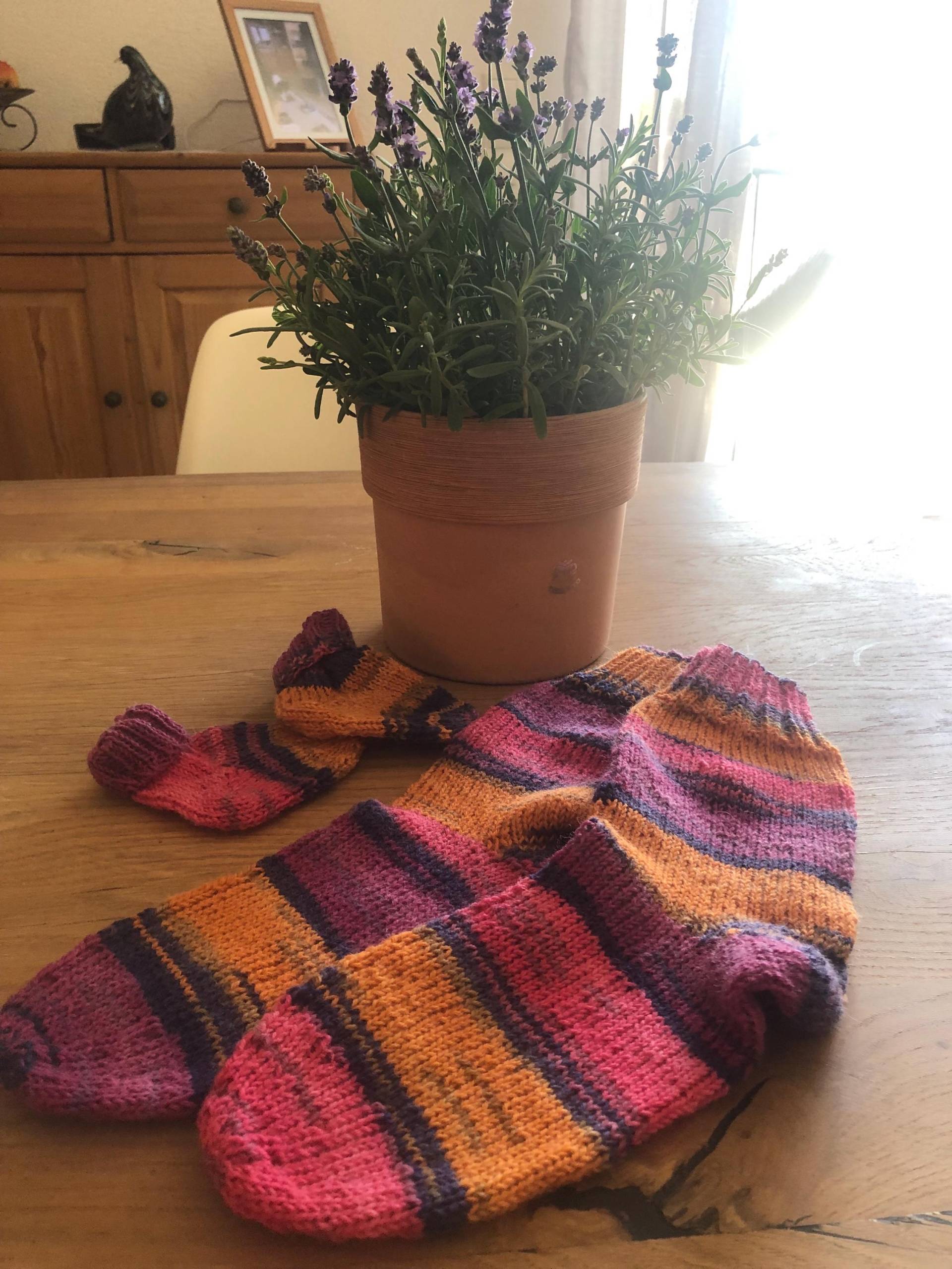 Zwei Paar Socken von SusanneStricktZuViel