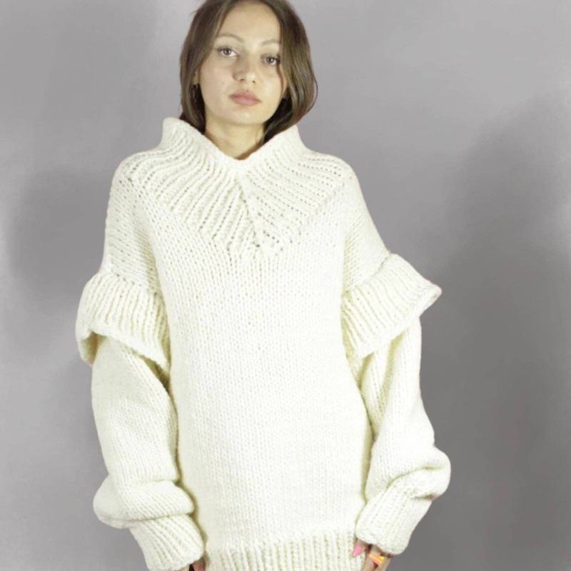 Handgestrickter Pullover Weiss Gr.40/42 Warm Und Weich Mit Ausgefallenem Ärmeldetail von SusisDeutschland