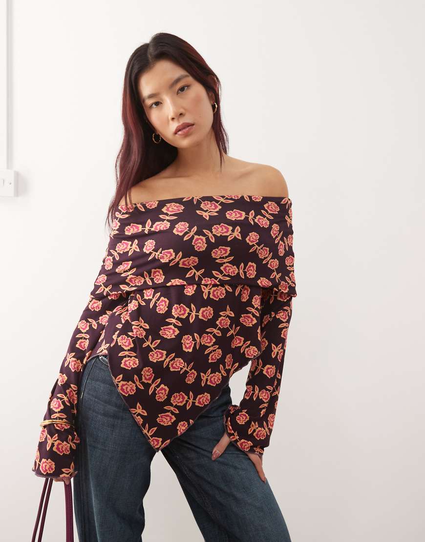 Susmie's - Bruma - Schulterfreies, langärmliges Oberteil mit mehrfarbigem Blumenmuster und asymmetrischem Saum-Bunt von Susmie's