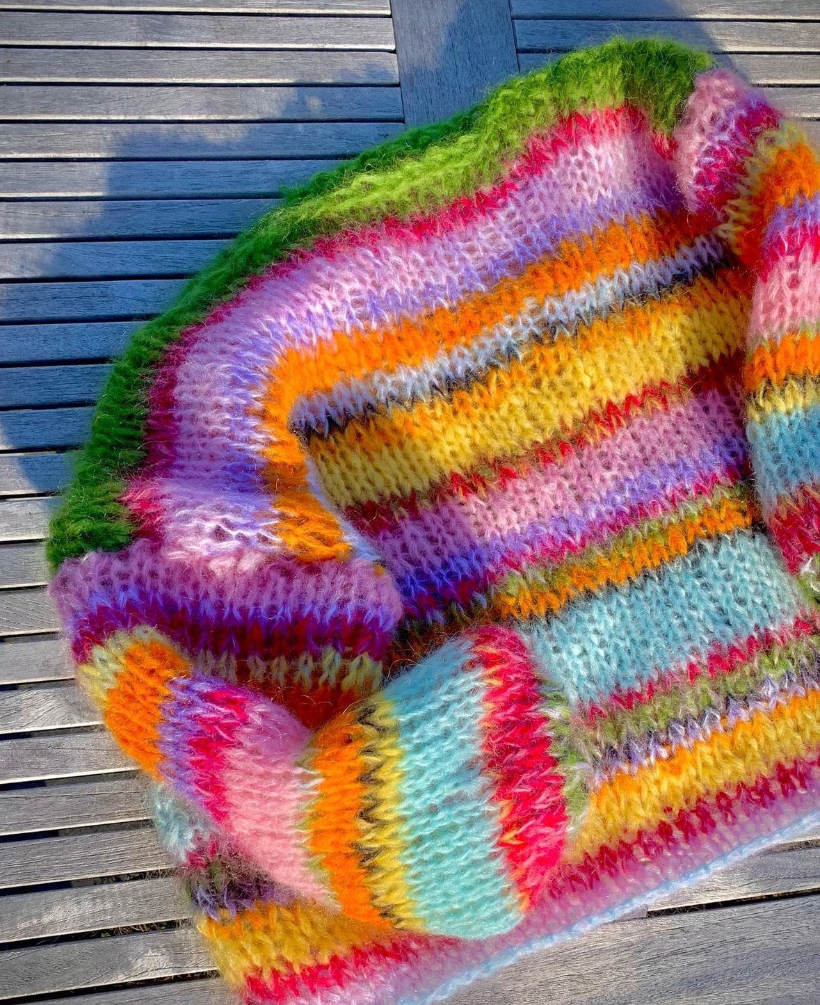 Bunt Gestreifter Pullover, Häkelpullover, Handgestrickter Warmer Oversize-Pullover, Unisex, Mehrfarbiger Pullover Bunt Gestreifter Pullover, Häkelpullover, Handgestrickter Warmer Oversize-Pullover, Unisex, Mehrfarbiger Pullover von SustainaC