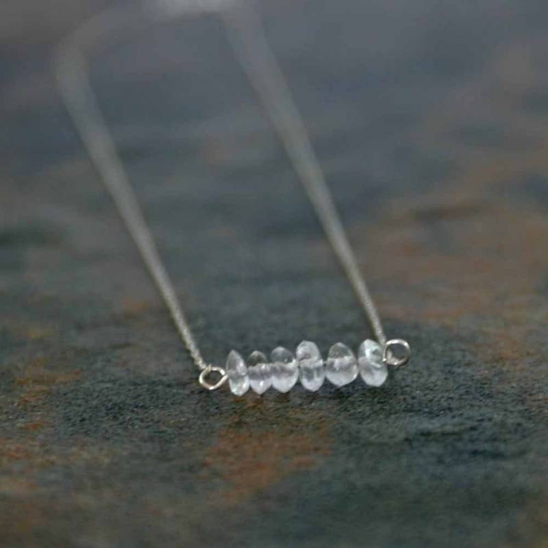 April Birthstone Halskette, Weißer Topas Schmuck, Linie Halskette Geburtstag April Birthstone Halskette, Weißer Topas Schmuck, Linie Halskette Geburtstag von SuzAndRoo