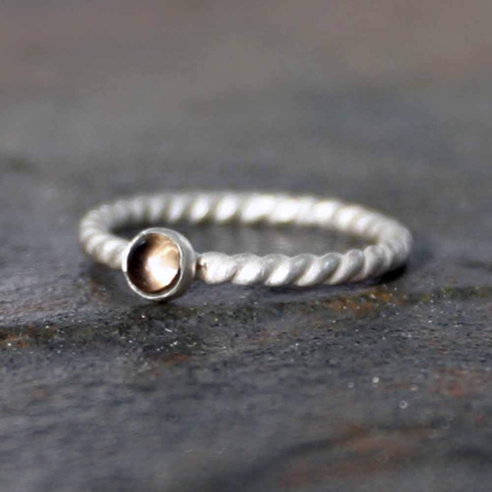 Pfund Sterling Twist Smokey Quartz Ring, Stapelbare Stein 925Er Silber Zierliche Seil-Ring, Ring Verdreht Pfund Sterling Twist Smokey Quartz Ring, Stapelbare Stein 925Er Silber Zierliche Seil-Ring, Ring Verdreht von SuzAndRoo