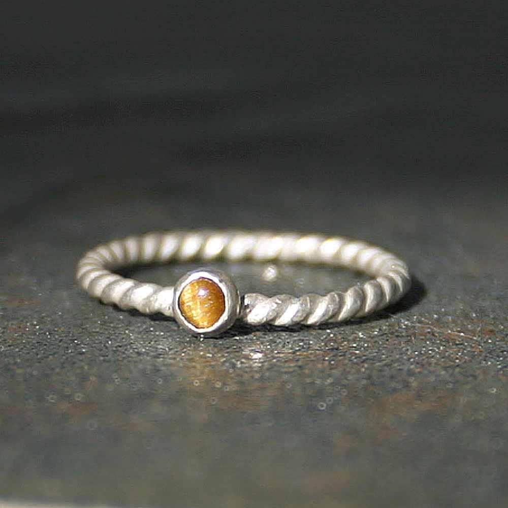 Pfund Sterling Twist Tiger Eye Ring, Stapelbare Stein 925Er Silber Zierliche Seil Ring Verdreht Pfund Sterling Twist Tiger Eye Ring, Stapelbare Stein 925Er Silber Zierliche Seil Ring Verdreht von SuzAndRoo