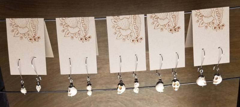 Schädel Ohrringe von SuzannasCreationsAK