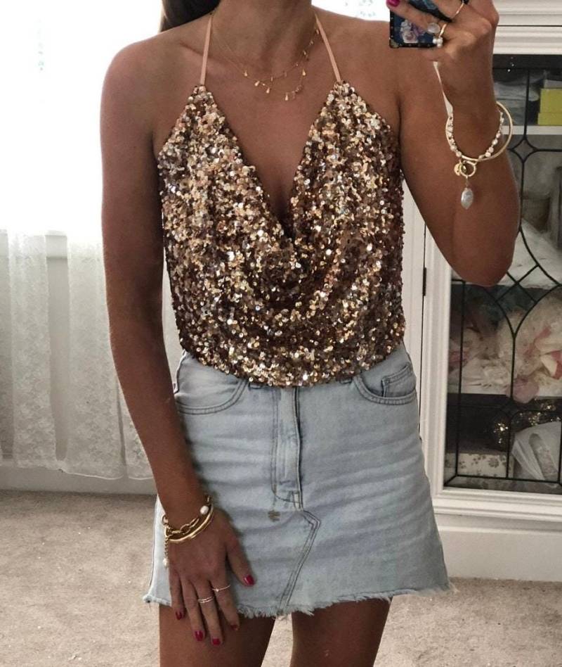 Gold Schalkragen Glomesh Rückenfrei Pailletten Top + Viewmyshop Rosa Wickelschmuck Kaftan Blumenrock Coachella Hens von SuziRoseDesigns
