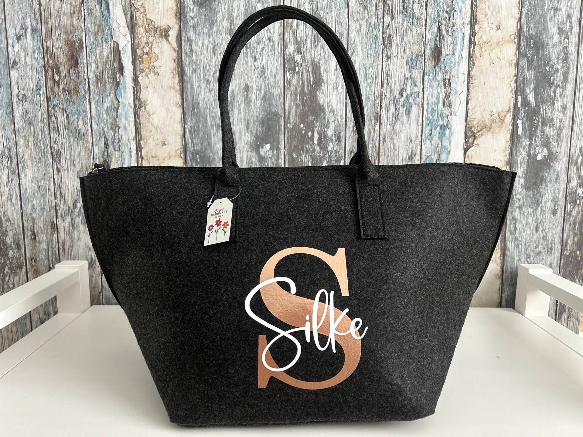 Filztasche Dein Name Mit Reißverschlusss Personalisiert Namen Filztasche Dein Name Mit Reißverschlusss Personalisiert Namen von SuzisHandmadeDesign