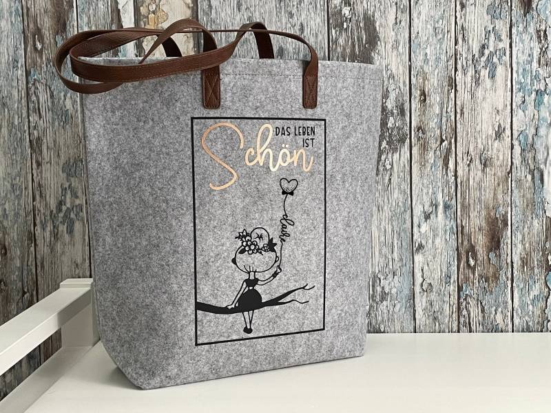 Filztasche "Das Leben Ist Schön" - Personalisiertes Geschenk Für Frauen Und Mädchen Geschenkidee Mit Namen Personalisierte Tasche von SuzisHandmadeDesign
