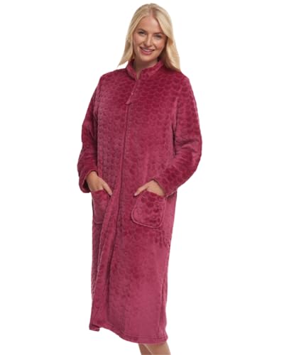 Suzy & Me Damen-Bademantel aus weichem geprägtem Fleece mit Reißverschluss vorne, himbeere, 24-26 Suzy & Me Damen-Bademantel aus weichem geprägtem Fleece mit Reißverschluss vorne, himbeere, 24-26 von Suzy & Me