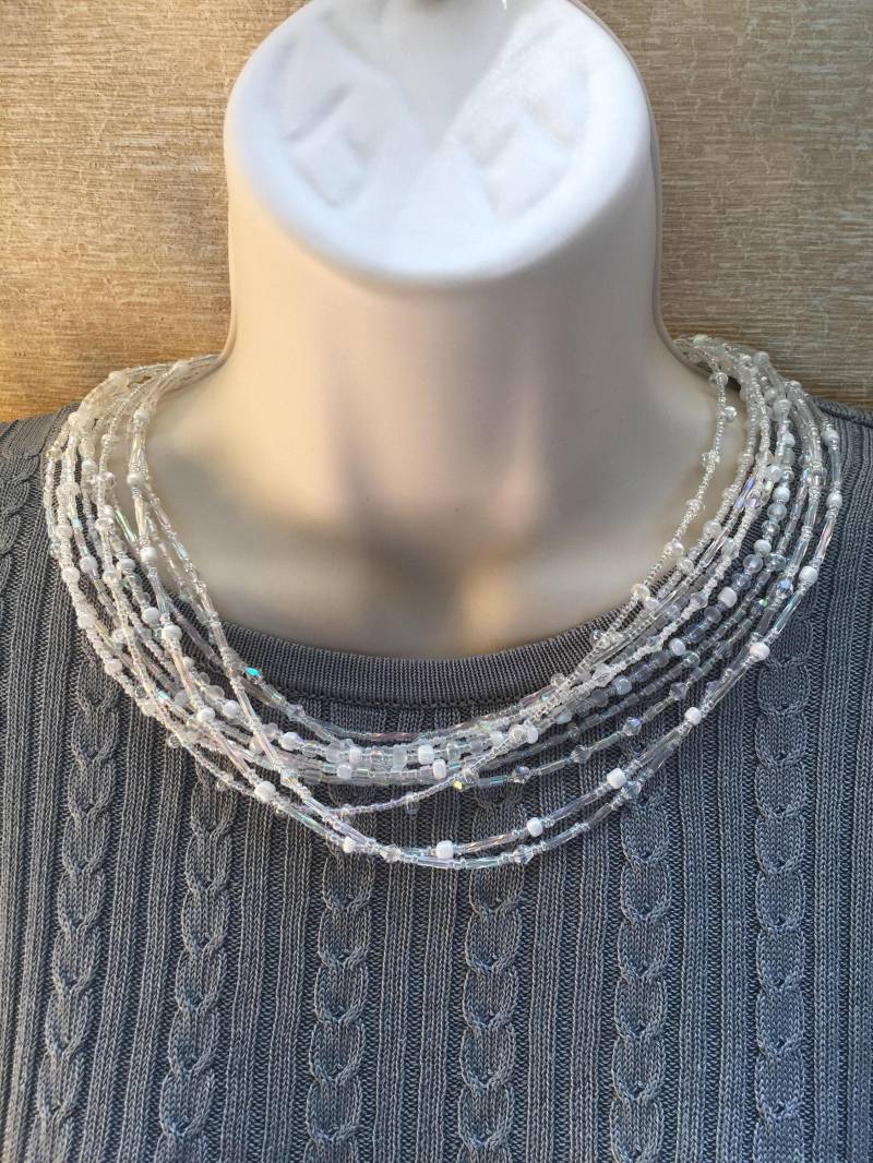 Klare Perlenkette Klare Perlenkette von SuzyGotBeads