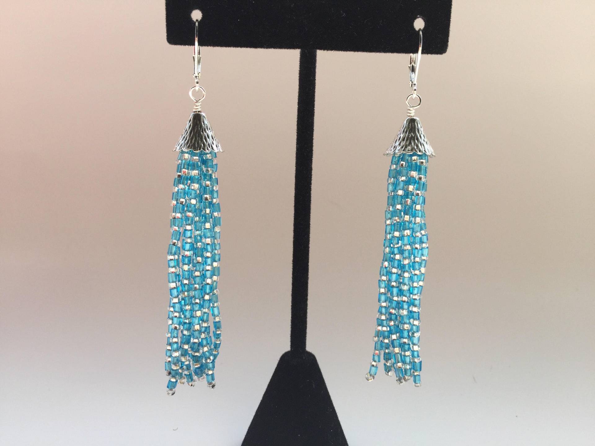 Blaue Quasten Ohrringe Sterling Silber, Perlen Fransen, Boho Schmuck Blaue Quasten Ohrringe Sterling Silber, Perlen Fransen, Boho Schmuck von SuzyGotBeads