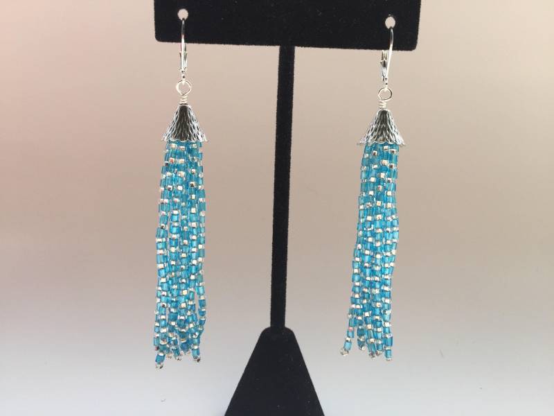 Blaue Quasten Ohrringe Sterling Silber, Perlen Fransen, Boho Schmuck Blaue Quasten Ohrringe Sterling Silber, Perlen Fransen, Boho Schmuck von SuzyGotBeads