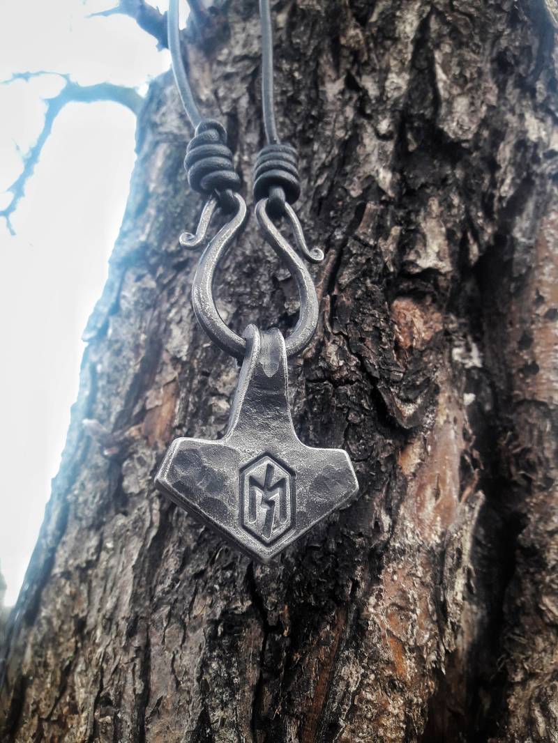 Handgeschmiedeter Wikinger Mjölnir Thorshammer 5 Skandinavisch Odin Thor Asatru Gift Handgeschmiedeter Wikinger Mjölnir Thorshammer 5 Skandinavisch Odin Thor Asatru Gift von SvarogsHammerShop