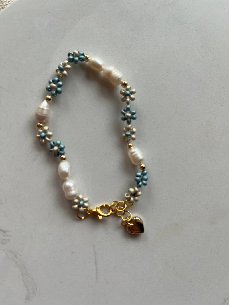 Blumenarmband Aus Perlen Bunte Daisyarmbänder Gänseblümchen Mutter Tochter Armband Größenverstellbar | 3cm Rocailles & Süßwasserperlen von Svnlittlethings