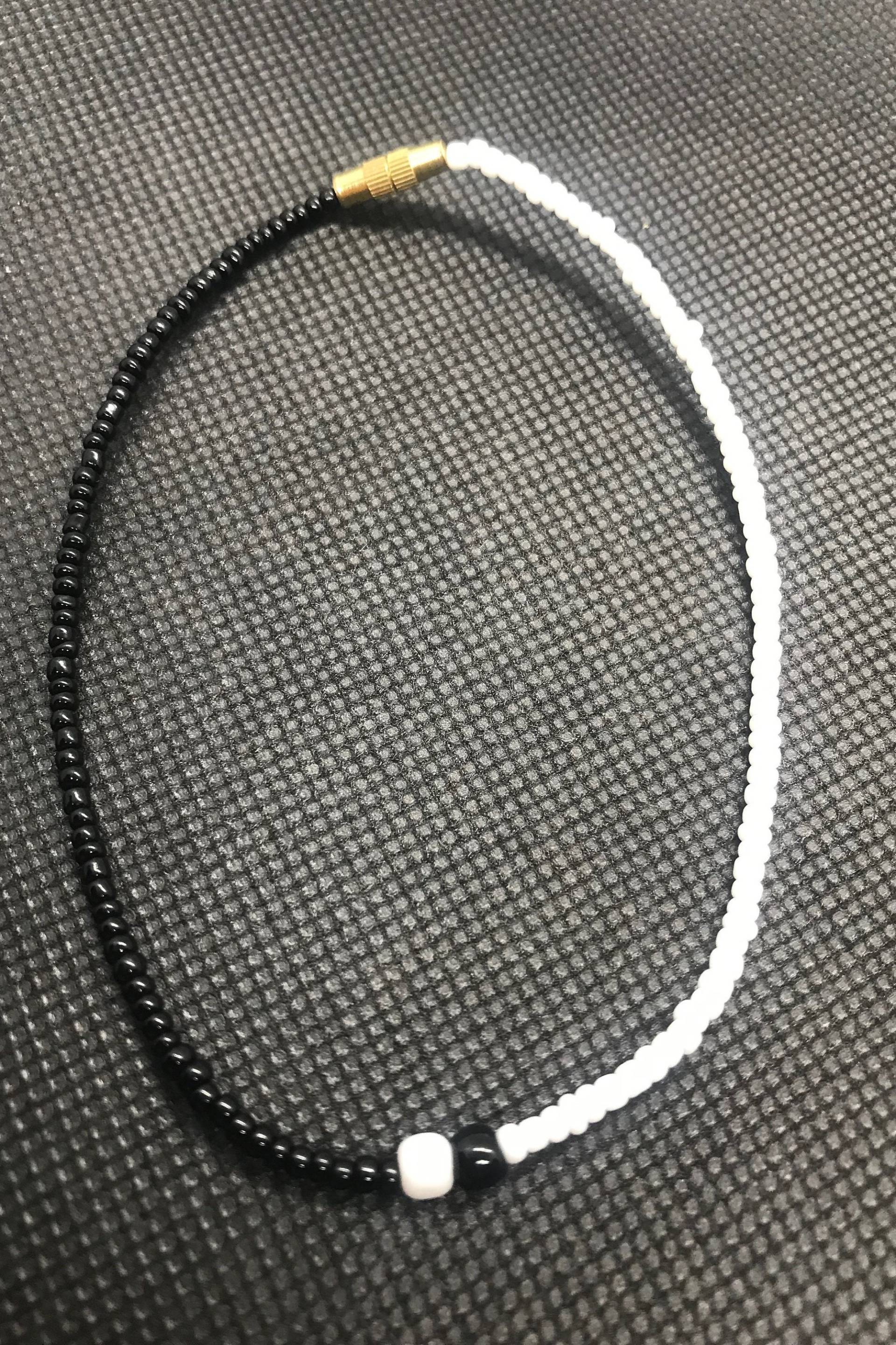 Yin & Yang Perlen-Fußkettchen - Mit Verschlüssen von SwahiliGirlJewelry