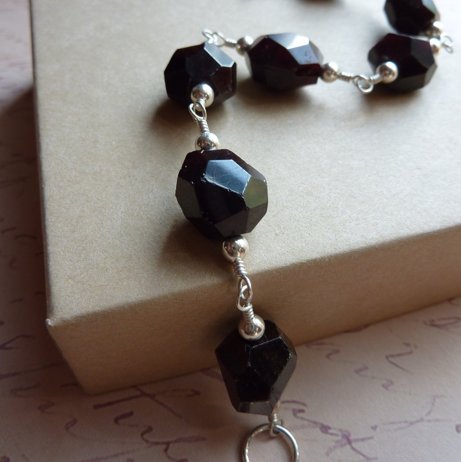 Granat Nugget Armband Mit Silber von SwanDiveJewelry