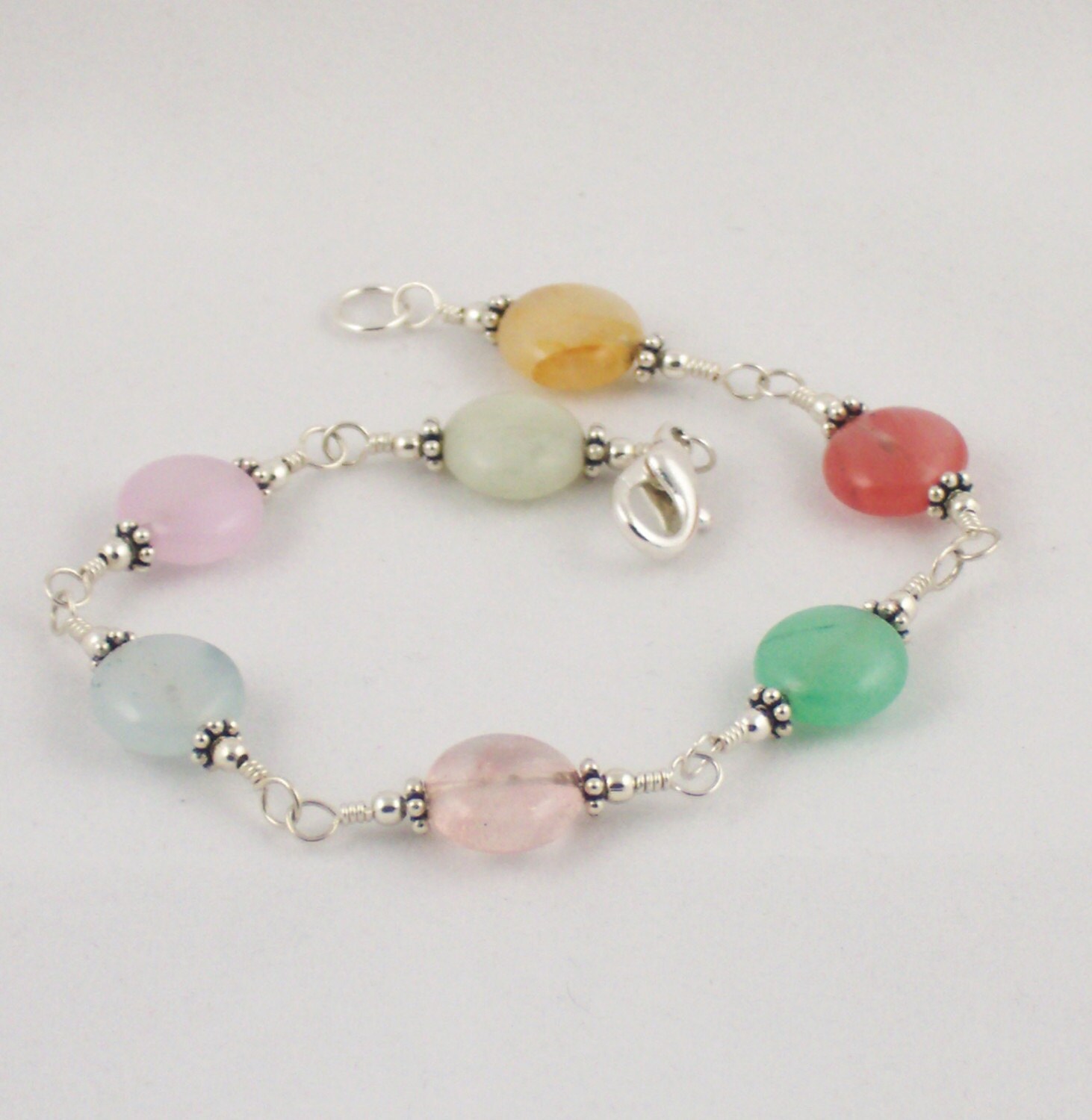 Lustige Bunte Achat Armband von SwanDiveJewelry