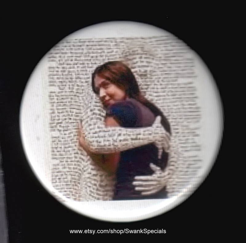 Verliebt Ins Lesen - Als Button Oder Magnet von SwankSpecials