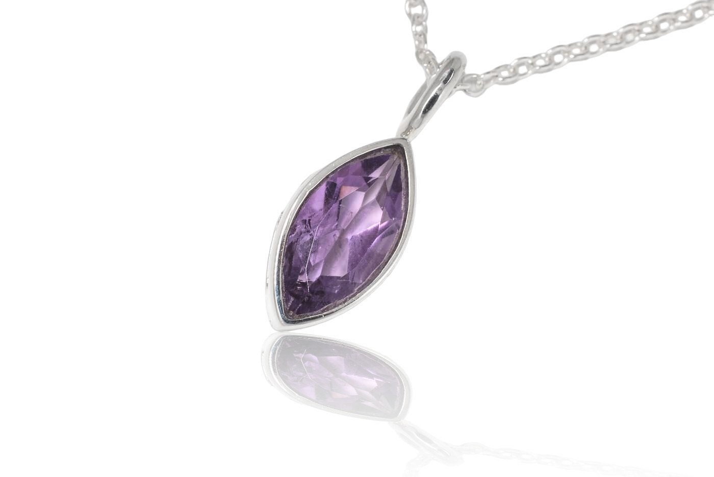 Amethyst Silber Anhänger. 24mm Länge von SwankyElements