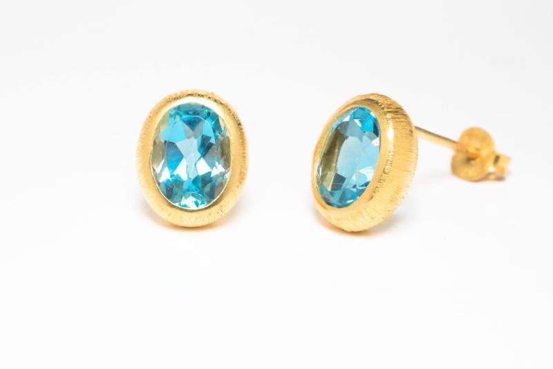 Blautopas 18K Gold/Silber Ohrstecker. Sky Blue. 11mm Blautopas 18K Gold/Silber Ohrstecker. Sky Blue. 11mm von SwankyElements