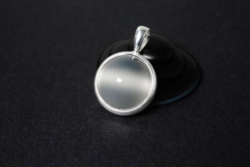 Echter Mondstein Silber Anhänger. 25mm Echter Mondstein Silber Anhänger. 25mm von SwankyElements