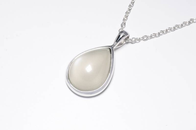 Echter Mondstein Silber Anhänger. 28mm von SwankyElements