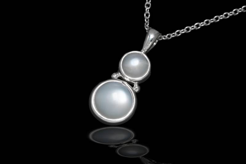 Echter Mondstein Silber Anhänger. 29mm Länge Echter Mondstein Silber Anhänger. 29mm Länge von SwankyElements