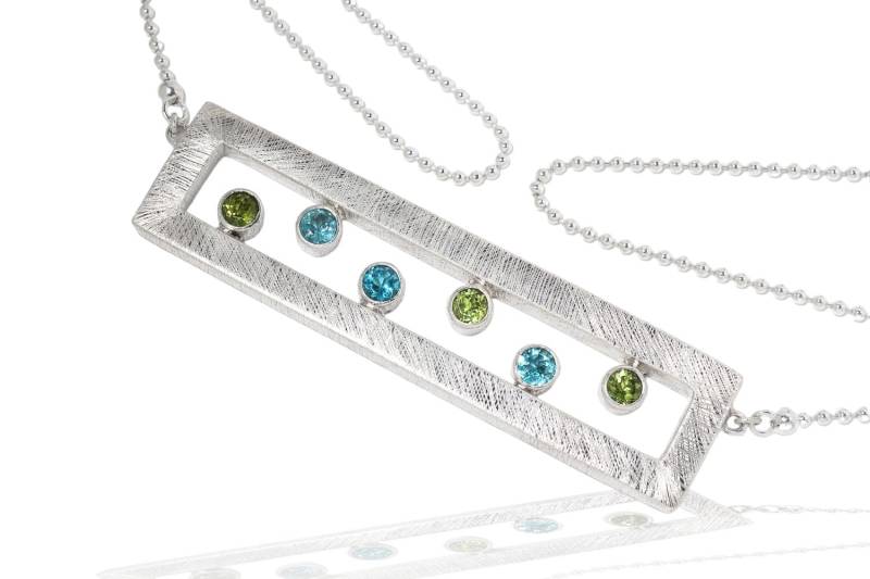 Großer Blautopas Mit Peridot Design Anhänger An Silberkette Großer Blautopas Mit Peridot Design Anhänger An Silberkette von SwankyElements