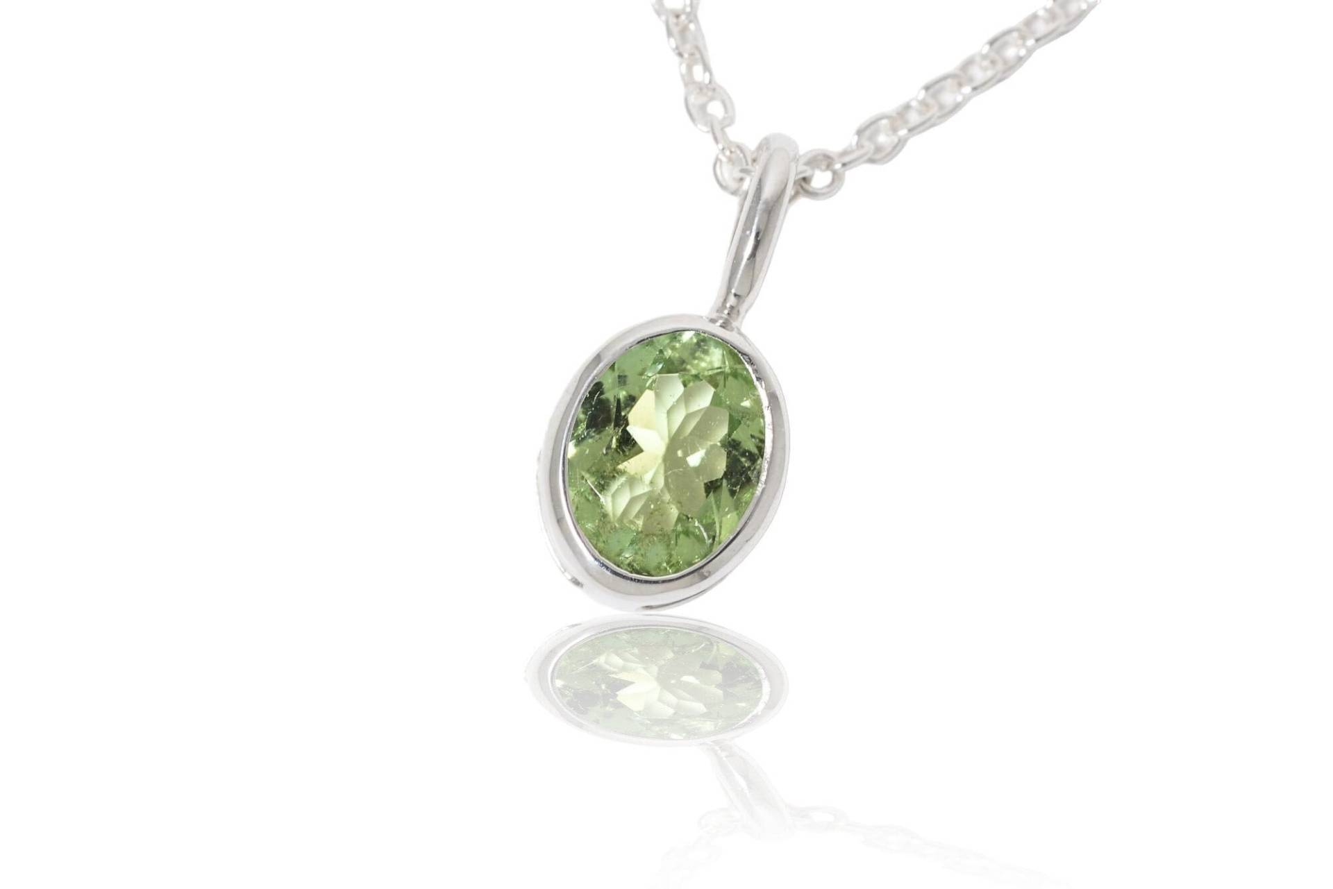 Grüner Turmalin Silber Anhänger in Käfigfassung von SwankyElements