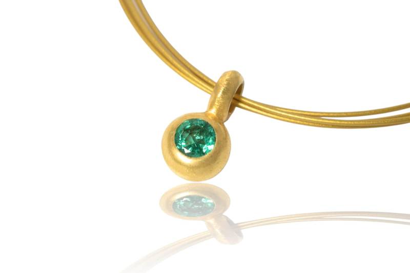 Kleiner Aaa Smaragd 18K Gold/Silber Anhänger. Vergoldet Kleiner Aaa Smaragd 18K Gold/Silber Anhänger. Vergoldet von SwankyElements