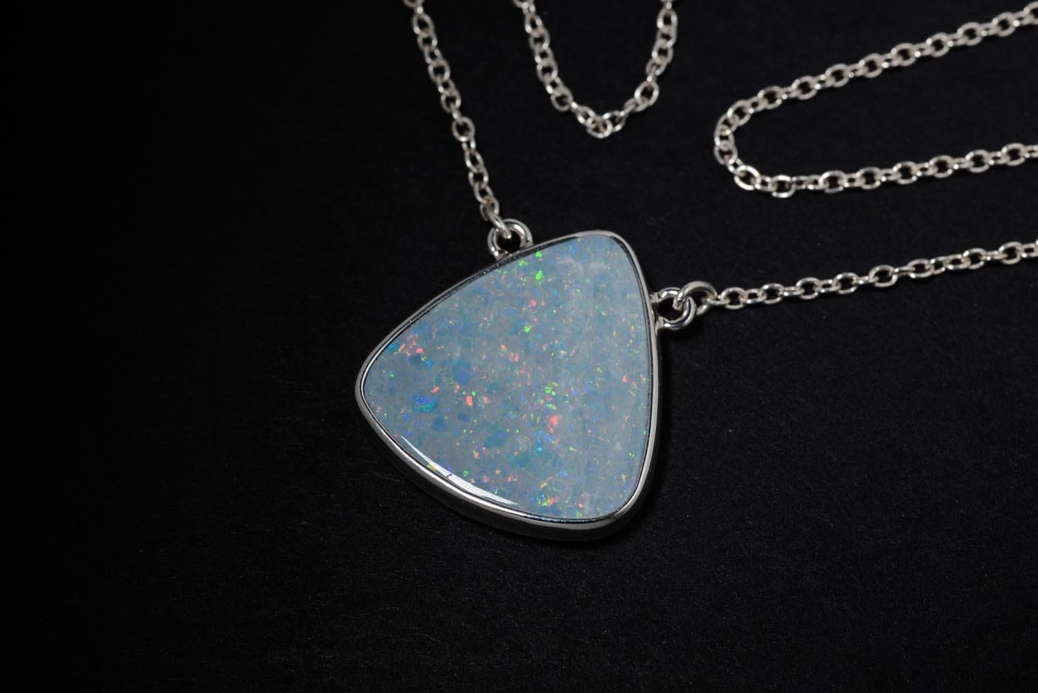 Opal Anhänger 25mm An Silberkette Opal Anhänger 25mm An Silberkette von SwankyElements