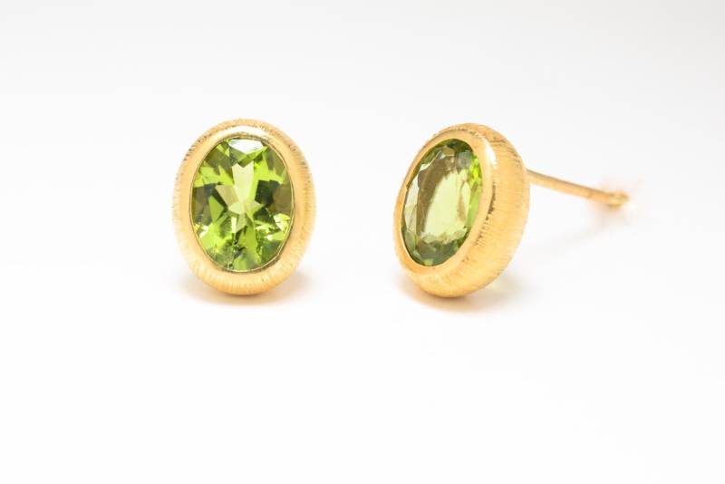 Peridot 18K Gold/Silber Ohrstecker. 10mm Peridot 18K Gold/Silber Ohrstecker. 10mm von SwankyElements