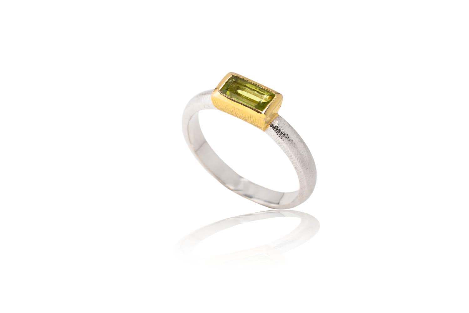 Peridot Silber/Gold Ring von SwankyElements