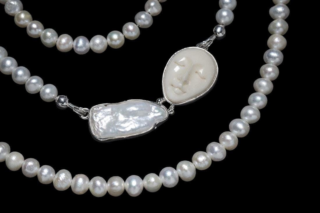 Perlenkette Mit Gesicht Und Perle Design Silber Anhänger Perlenkette Mit Gesicht Und Perle Design Silber Anhänger von SwankyElements