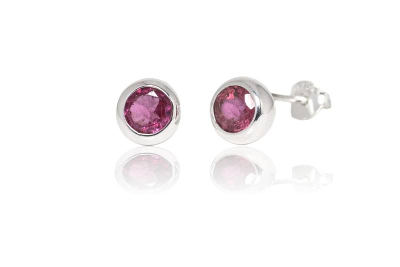 Rote Turmalin Silber Ohrstecker, Facettiert von SwankyElements