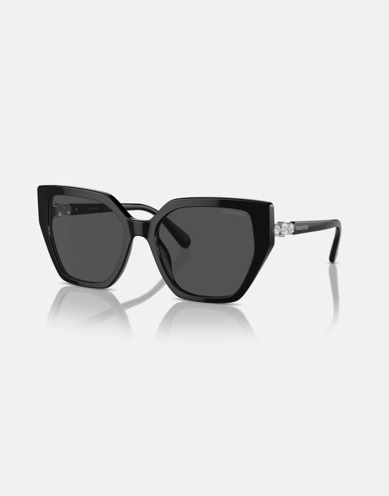 Swarovski - Unregelmäßig geformte Sonnenbrille in Schwarz mit grauen Gläsern von Swarovski