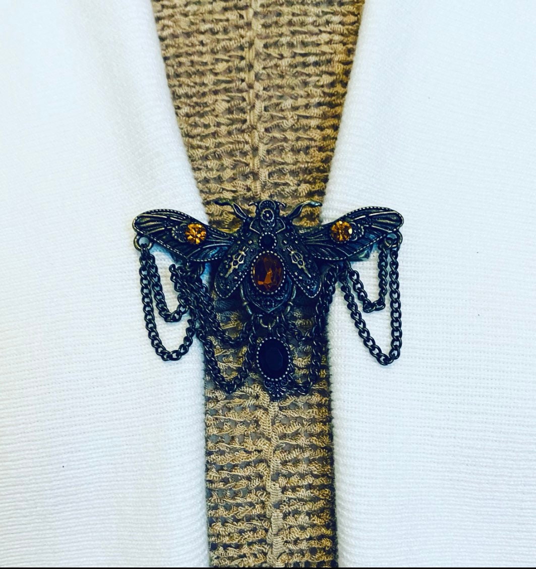 Pullover Clips Bumble Bee Bronze Clip Für Cardigan Spange Honey Kimono Cosplay Schmuck Geschenk Mutter Sie Von Fabulici Pullover Clips Bumble Bee Bronze Clip Für Cardigan Spange Honey Kimono Cosplay Schmuck Geschenk Mutter Sie Von Fabulici von SweaterClipsGalore