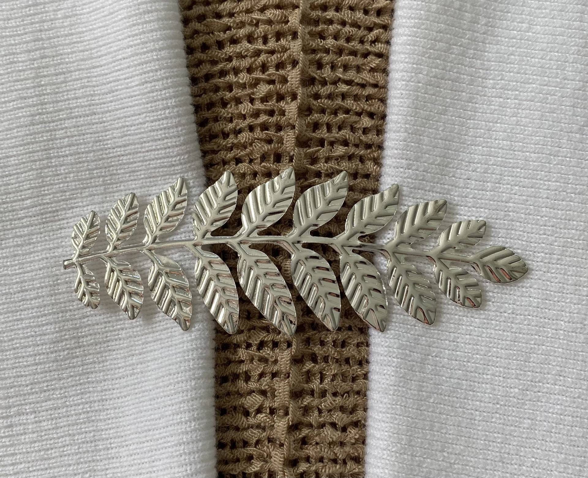 Pullover Clips Silber Blatt Blätter Cardigan Verschluss Clip Filigrane Metall Minimalist Geschenk Geschenke Für Sie Von Fabulici Pullover Clips Silber Blatt Blätter Cardigan Verschluss Clip Filigrane Metall Minimalist Geschenk Geschenke Für Sie Von Fabulici von SweaterClipsGalore