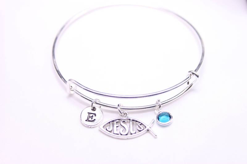 Christlicher Armreif Personalisierte Initiale, Fischsymbol Anhänger von SwedishBeautyDesign