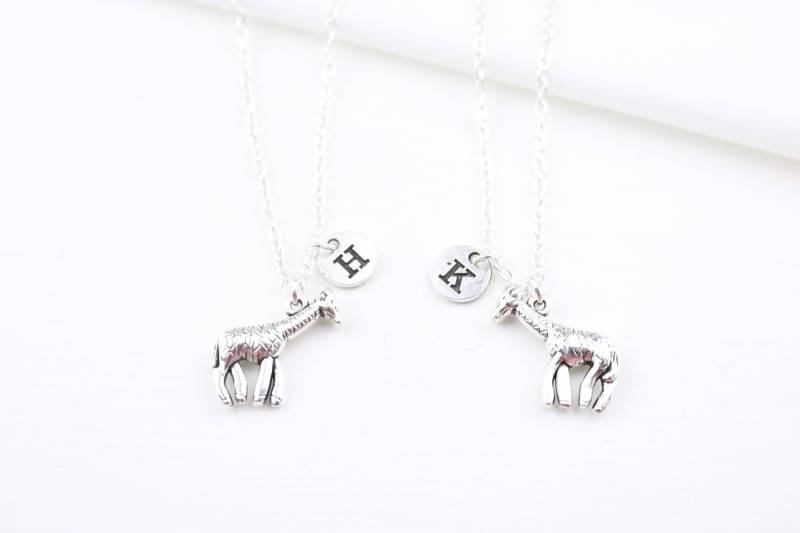 Giraffe Halsketten-Set Personalisierte Freunde Oder Schwester Passender Schmuck von SwedishBeautyDesign